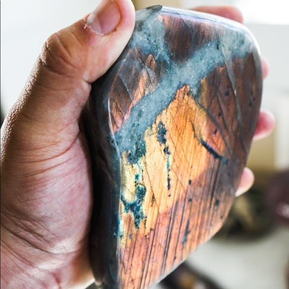 Goregeous Labradorite Freeform